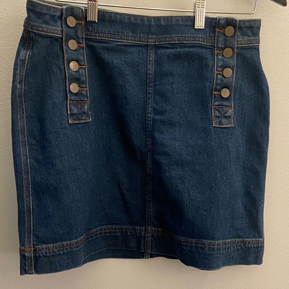 LOFT Dark Blue Denim Mini Skirt with Button Details size 8